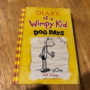 Diary of a Wimpy Kid: Dog Days Book